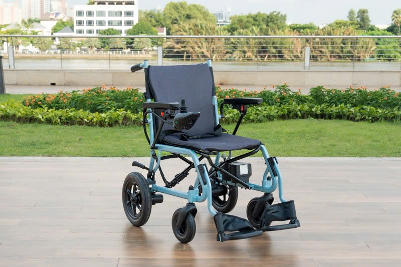 Xe lăn điện siêu nhẹ D701 Xe lăn điện siêu nhẹ D701