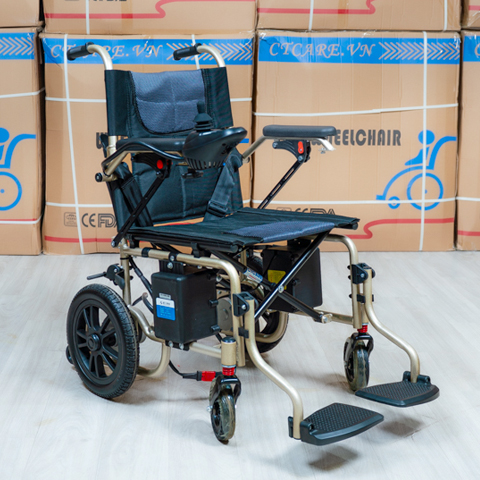 Xe lăn điện người già D705