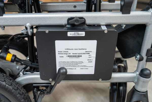 Phân biệt pin thể rắn và pin lithium-ion