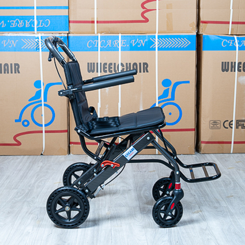 Xe đẩy người già siêu nhẹ 608 - full