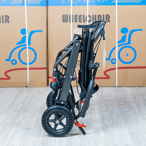 Xe đẩy người già siêu nhẹ 608 - full